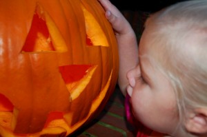 Pumpkin Carvin' 09-4