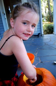 Pumpkin Carvin' 09-6