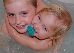 Sisters tub